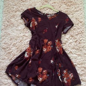 Flowy short floral dress